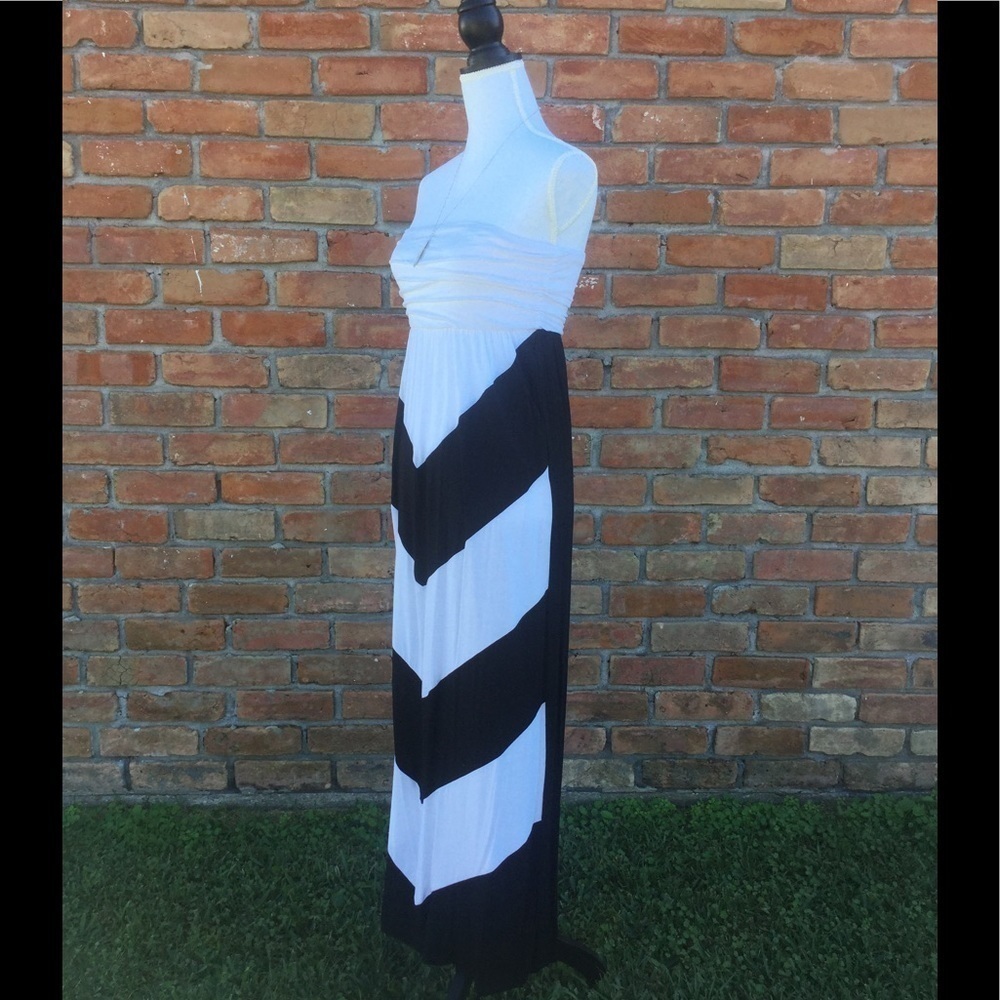 Strapless Chevron Maxi Dress Tube Black and White